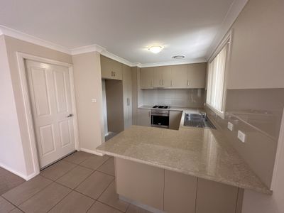5 Terrazzo Court, Dubbo