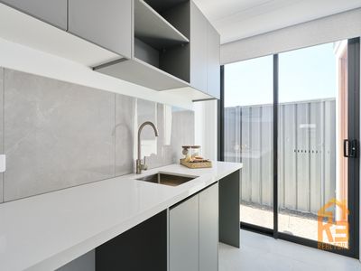 55 Skyline Crescent, Nar Nar Goon