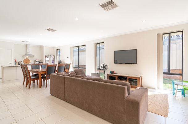 36 Firebrand Grove, Baldivis