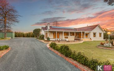 18 Dee Wy Road, Narre Warren South