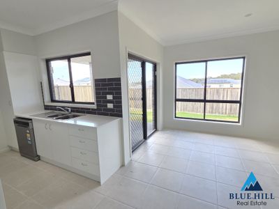 1/176 Settlers Boulevard, Chisholm