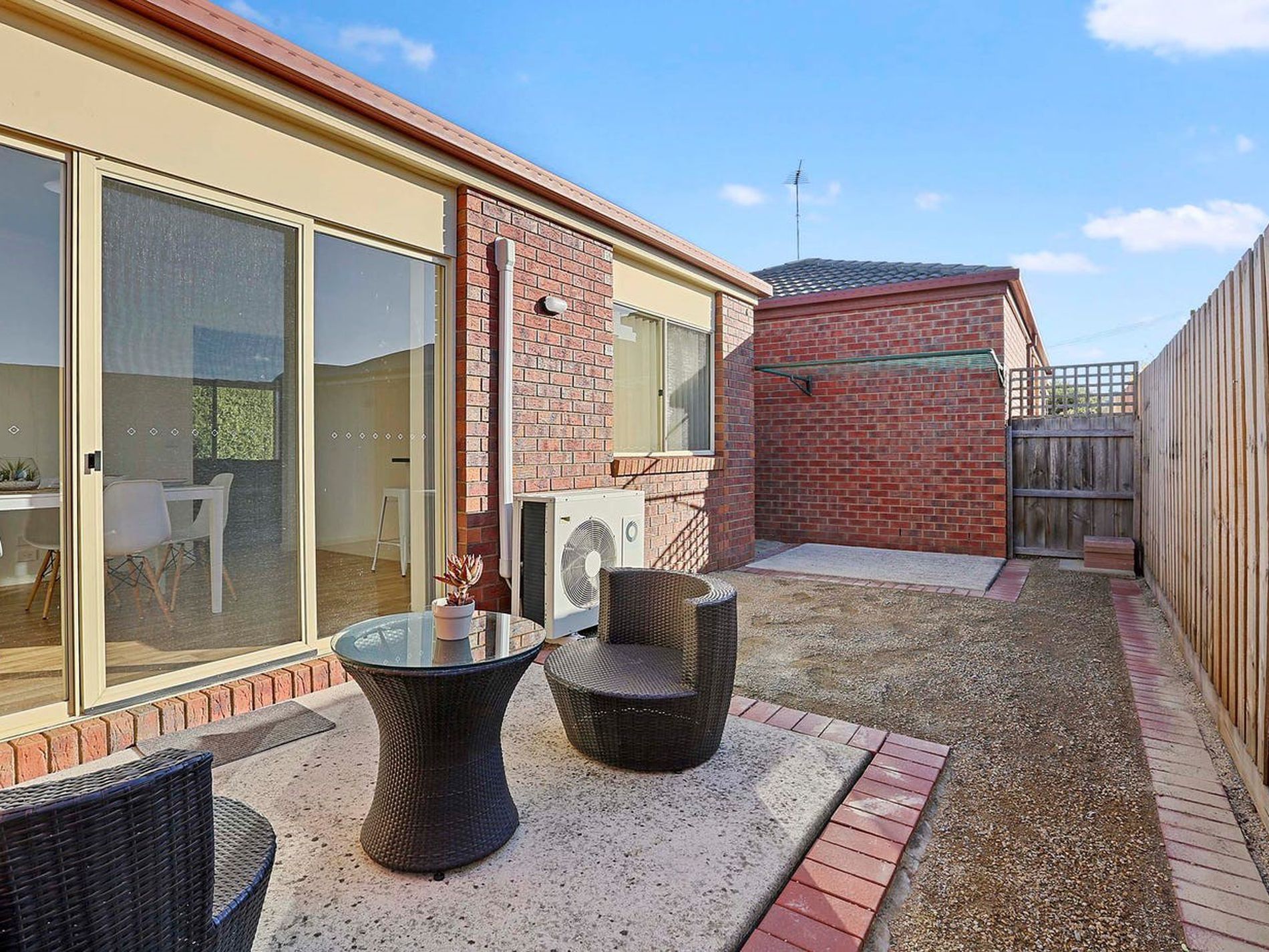2 / 8 Dennys Court, Grovedale