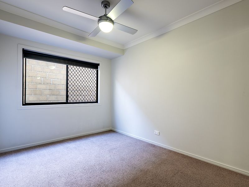 25 Travertine Avenue, Logan Reserve