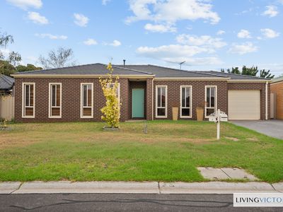 2 Eton Court, Hoppers Crossing