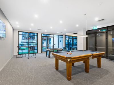 49 / 172 Railway Parade, West Leederville