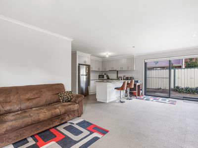 4 / 25 Deutgam Street, Werribee