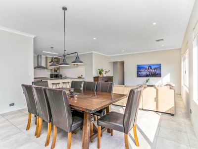 21 Sarsaparilla Ramble, Byford