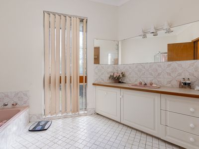 8 Mckenize Grove, Kelmscott