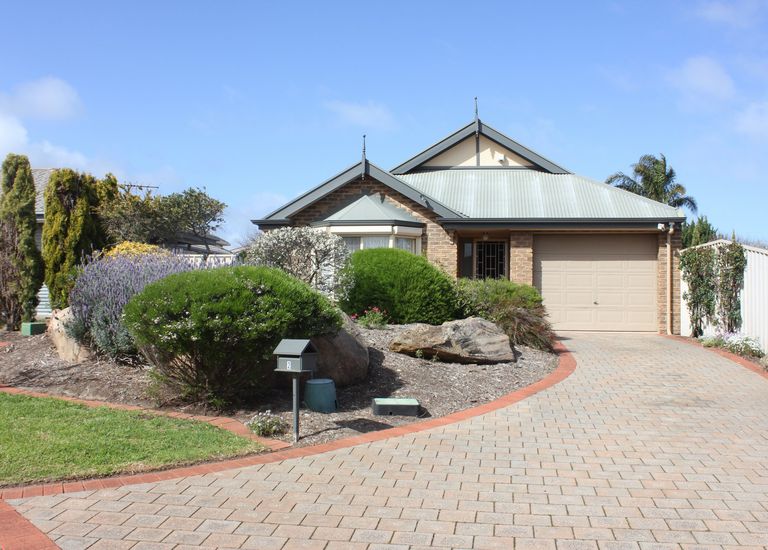 2 Phyllis Court, Trott Park