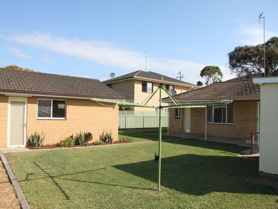 5 Bay Street, Tuncurry