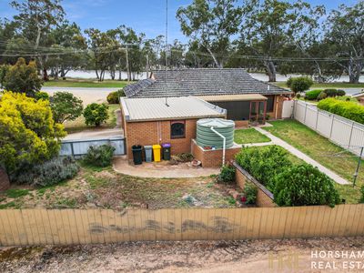 130 Craig Avenue, Warracknabeal