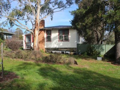 2 Douglas Street, Kangaroo Flat