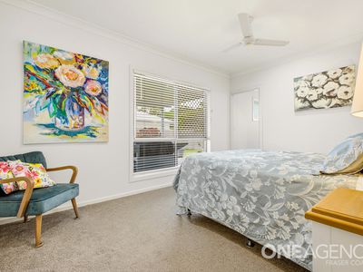 54 Ronaldo Way, Urangan