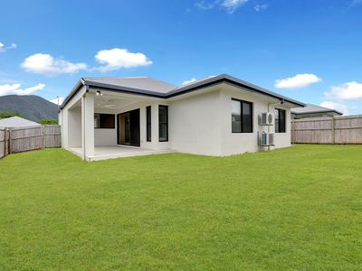 19 Whyambeel Chase, Smithfield