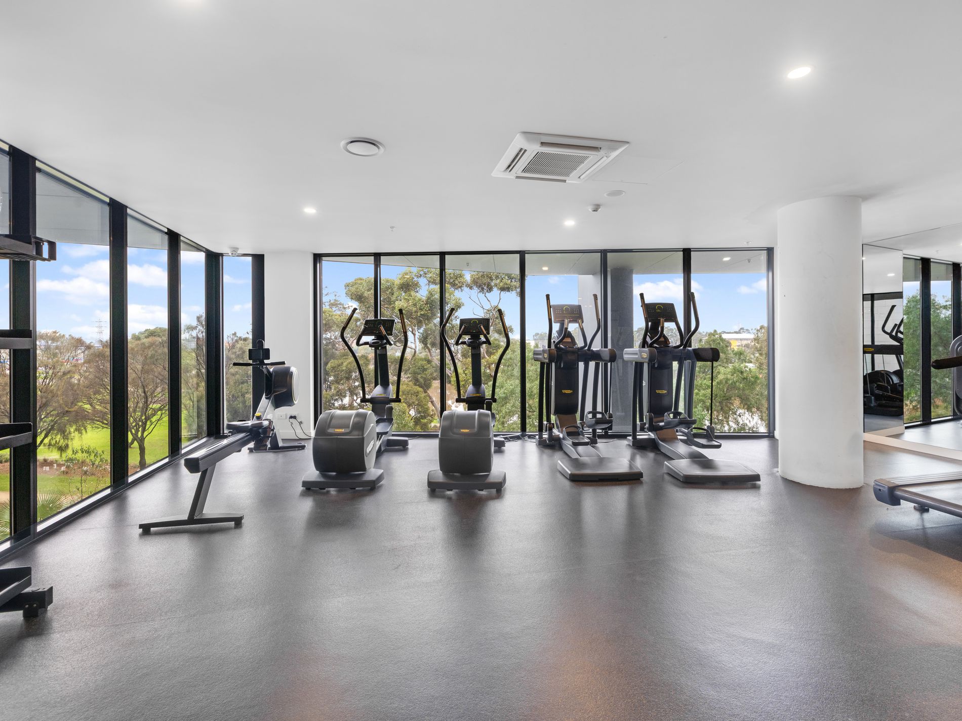 1402 / 6 Joseph Road, Footscray