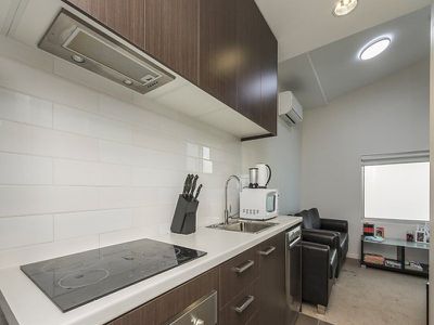 7 / 4 Ficinia Mews, Highton