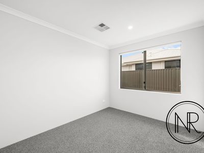 7 Barnevelder Bend, Southern River