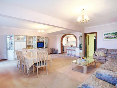 12 Waratah Street, Arncliffe