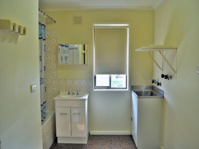 37 Huon-kiewa Road, Tangambalanga