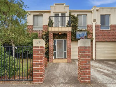 1 / 5 HOSKEN STREET, Altona Meadows