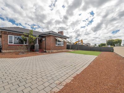 51A Thornlie Avenue, Thornlie