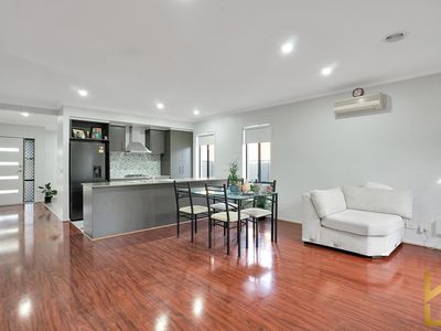 33 Arrowhead Street, Manor Lakes