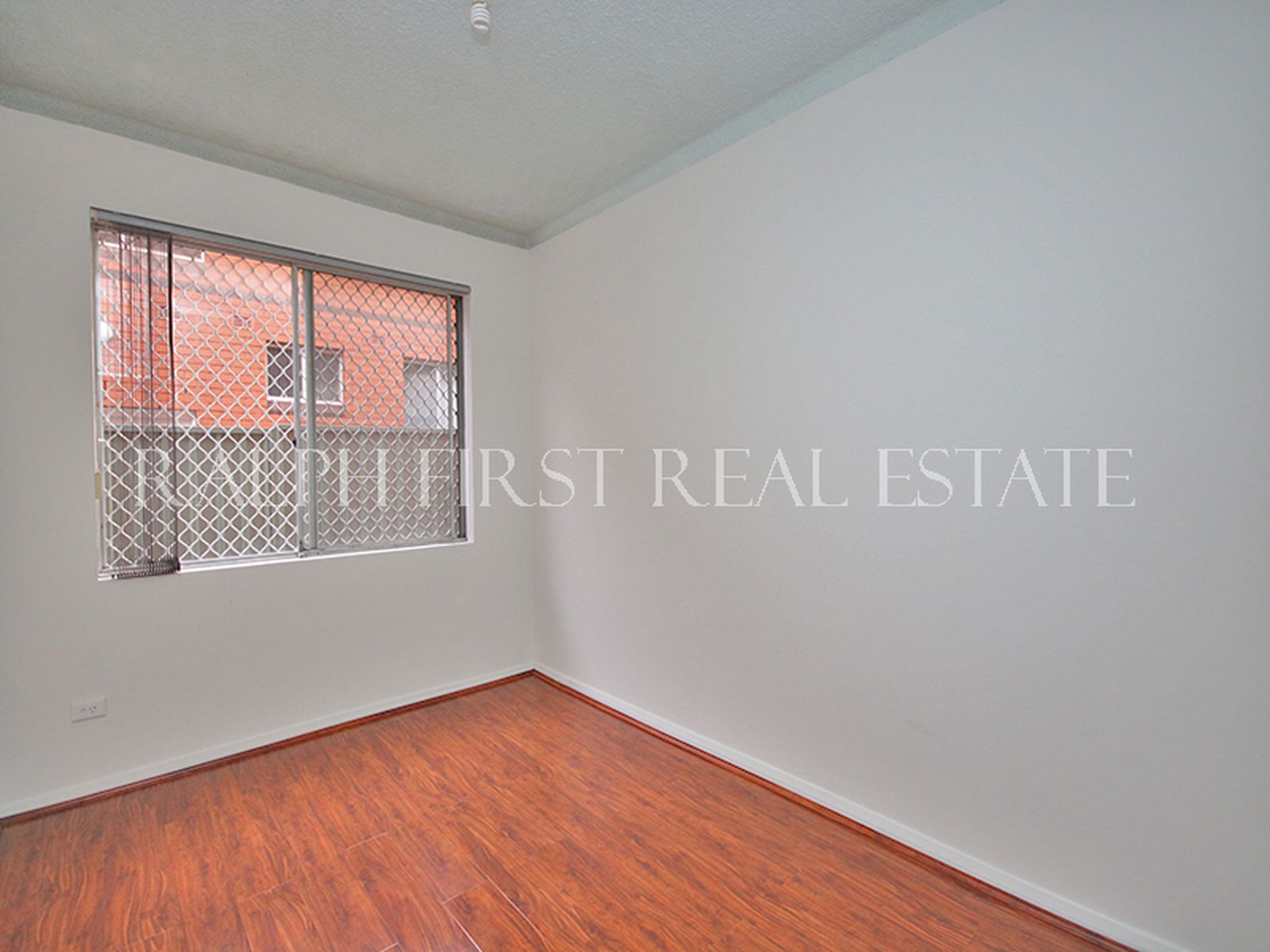 1 / 86 The Boulevarde, Lakemba