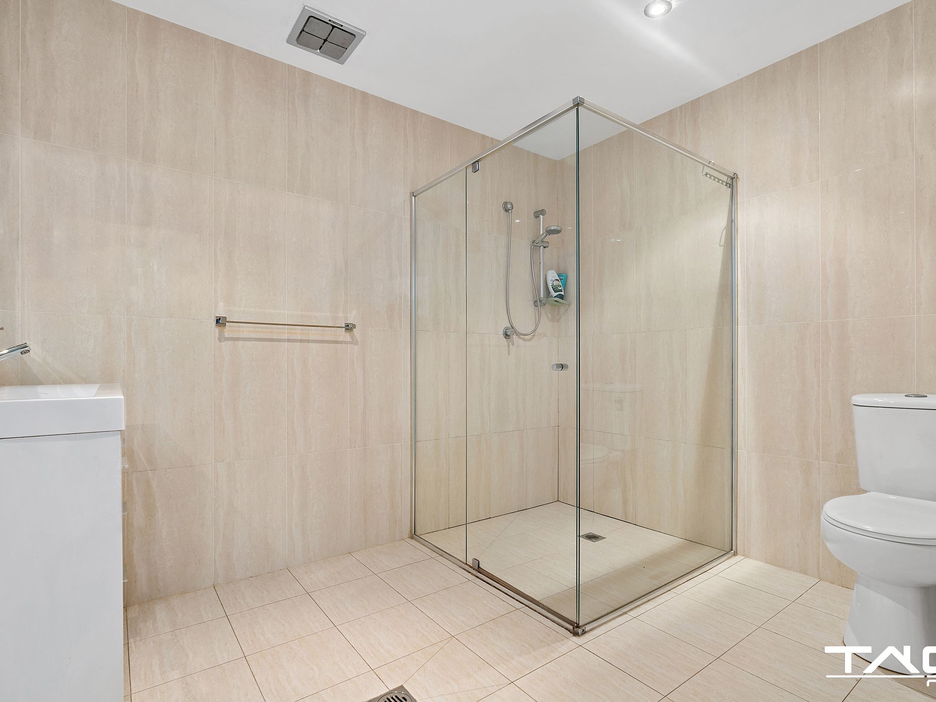 203b / 1-7 Hawkesbury Road, Westmead