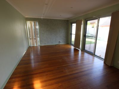 2 / 3-5 Summerfield Place, Barrack Heights