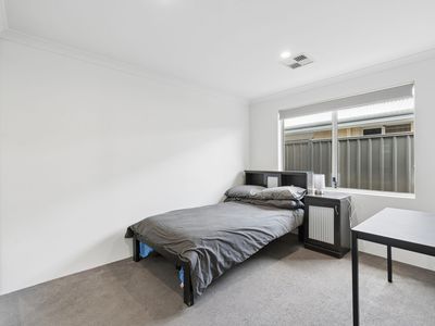 52 Sugargum Rise, Kiara