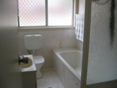 5 Carinya Ave, Beverly Hills