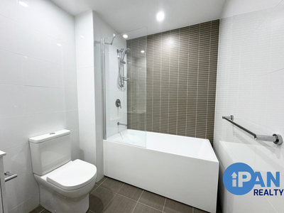 812 / 12 East Street, Granville