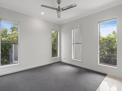 110 McDermott Parade, Rochedale