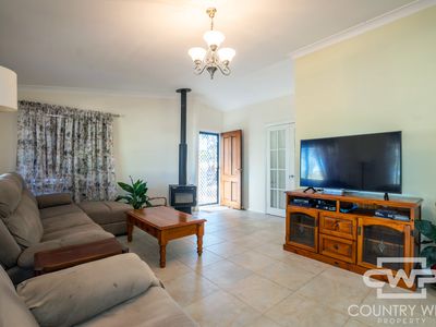 952 Polhill Road, Wellingrove