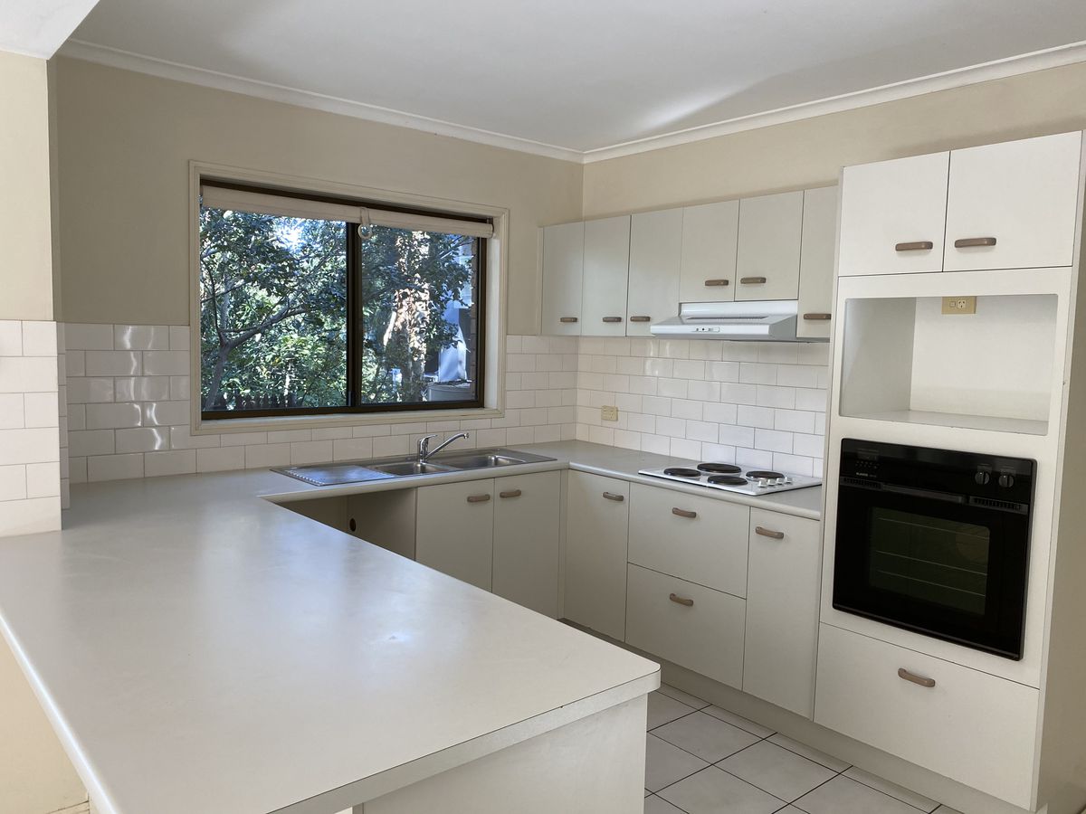 17 / 8-12 Quinn Street, Toowong