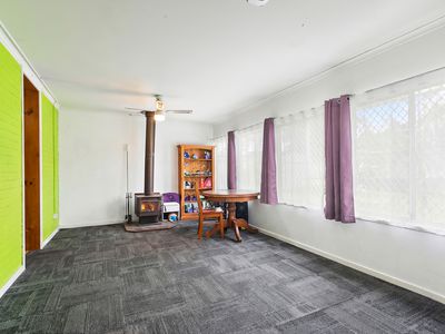 42 Bambil Crescent, Dapto