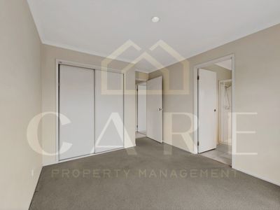 8 The Glade, Hampton Park