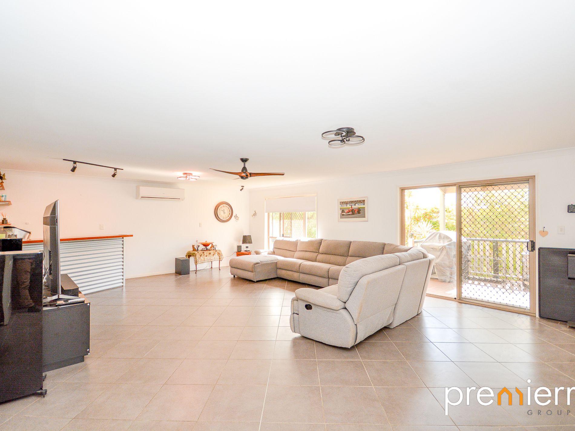 8 Dawson Court, Collingwood Park