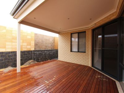 2 / 58 Central Avenue, Ascot