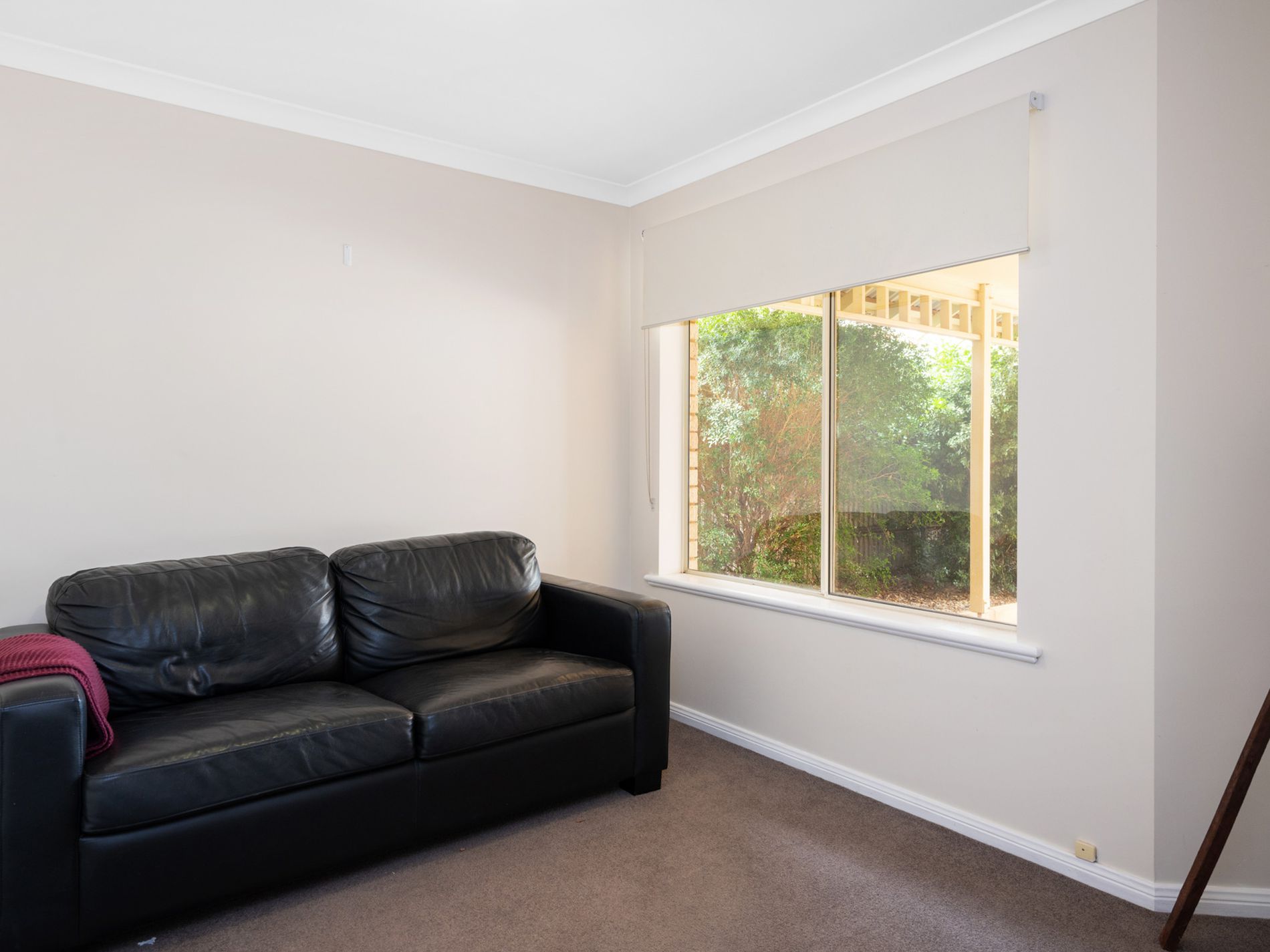 2 / 4 Nepean Grove, Hannans