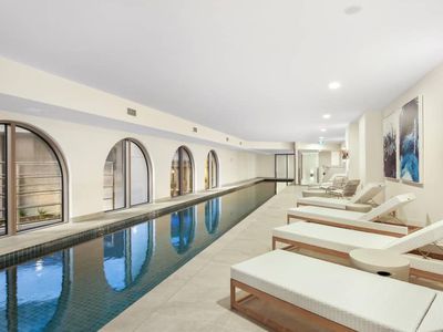 710 / 20 Wardens Walk, Coburg