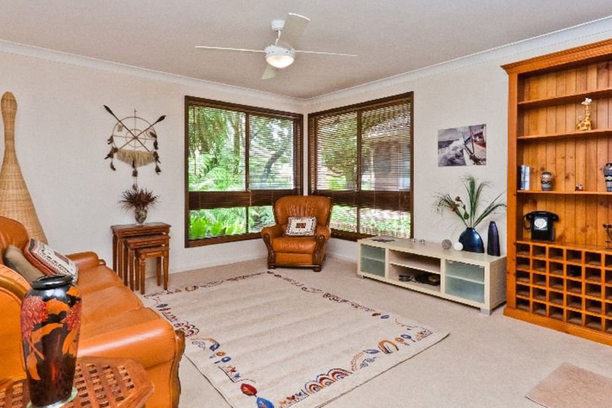 11 Kuburra Road, Erina