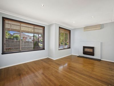 27 Dunvegan Crescent, Macleod