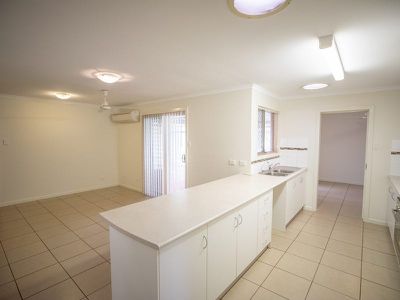 50 Giles Avenue, Newman