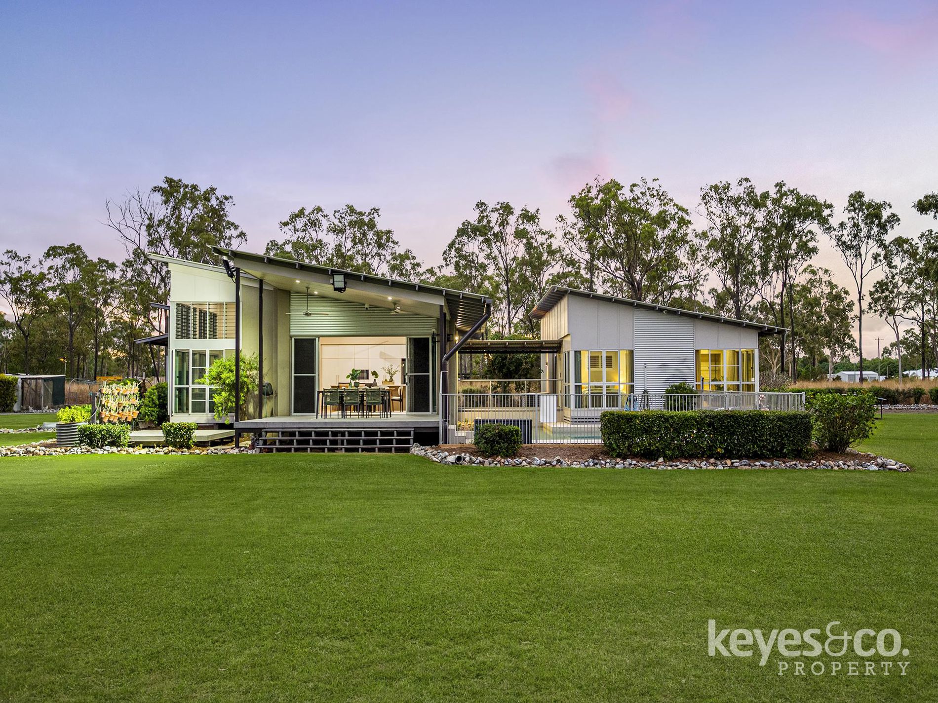 24 Kens Court, Alice River