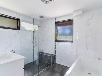334 Green Pigeon Road, Green Pigeon