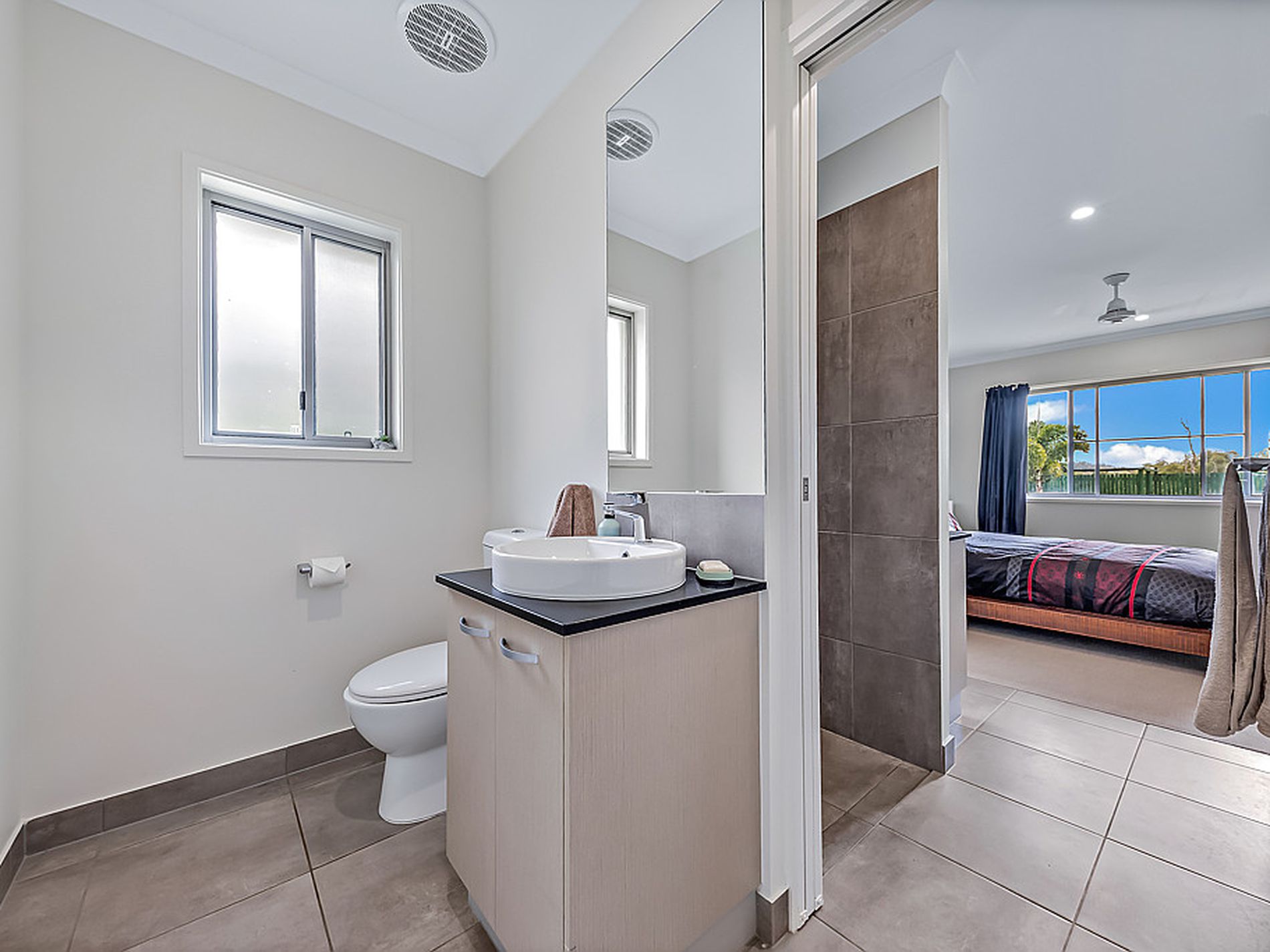 1 Discovery Drive (Langford Road), Flametree