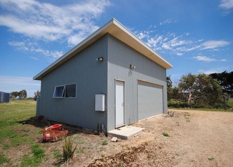 11 Puddys Lane, Narrawong