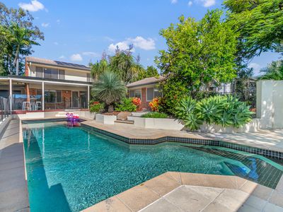 226 HORIZON DRIVE, Westlake