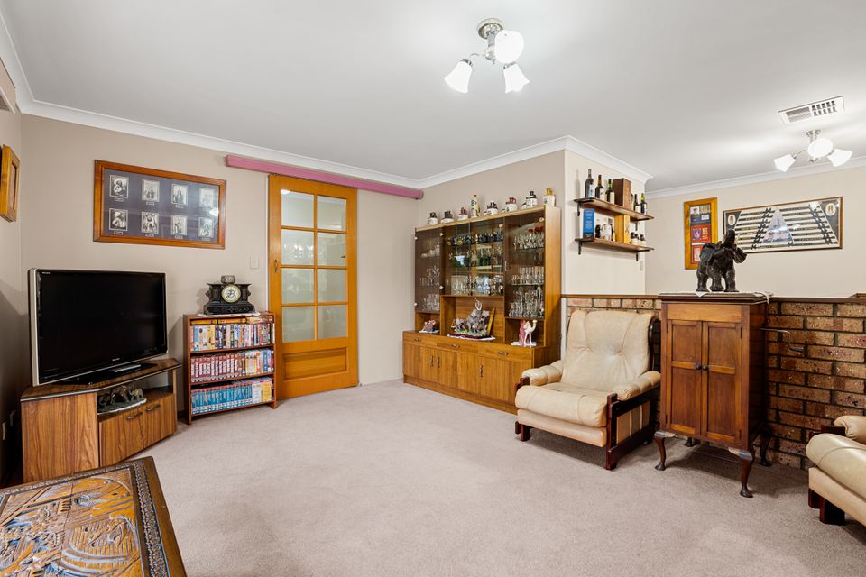 19 Conway Loop, Waikiki
